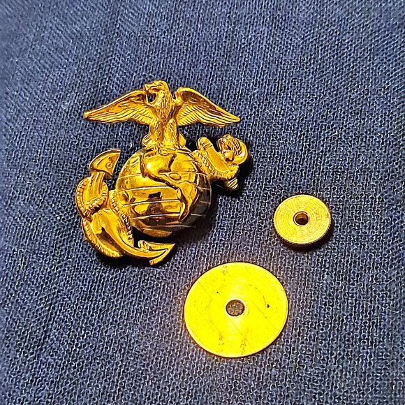 U.S. Marine Corps Gold Eagle, Globe & Anchor (EGA) Lapel Pins - Picture 4 of 10